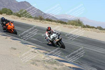 media/Dec-04-2025-Racers Edge (Thu) [[5ebc9f124d]]/3-B Group/7-Session 4 (Turn 10 Inside)/